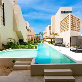 2BR beach Condo with 5 stars amenities in Telchac，位于普罗格雷索的酒店