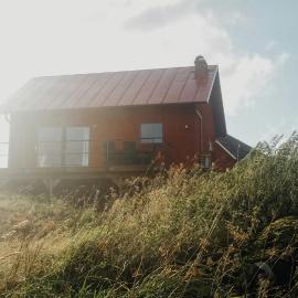 Rural Cottage With Views Over Herrljunga，位于Ljung的酒店