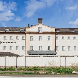 Home Hotel Bilan，位于卡尔斯塔德的酒店