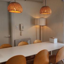 Daegu, Apsan, Room 2, Spacious Living Room, Emotional Dining, Pretty Bathtub, Parking Guaranteed，位于大邱的酒店