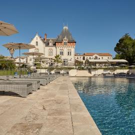 Château St Pierre de Serjac,位于Puissalicon的酒店