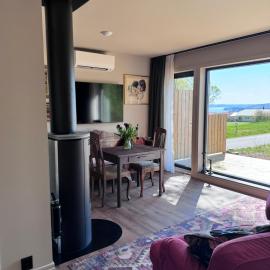 Stugor på Vättervy Glamping med fantastisk utsikt