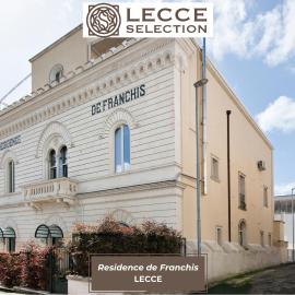 Residence De Franchis - Smart Apartments，位于莱切的酒店