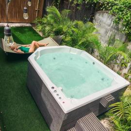 Ceiba Lodge Glampings & Villa，位于El Coco的酒店