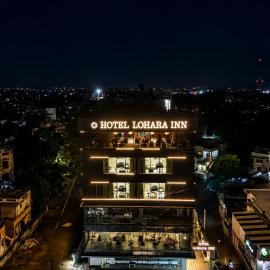Hotel Lohara Inn，位于Chandrapur的酒店