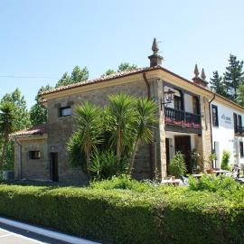 Hotel Colonial de Santillana，位于桑提亚纳德玛的酒店