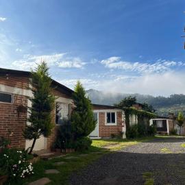 La Misión Cabañas Chignahuapan，位于奇格纳瓦潘的酒店