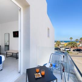 Sea View Hotel Fronte Mare，位于圣维托罗卡波的酒店