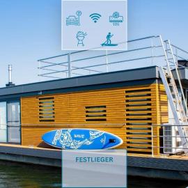 Floatinghouse Schatzinsel，位于Klitten的酒店
