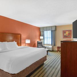 BEST WESTERN PLUS Inn at Valley View，位于罗阿诺的酒店