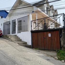 Amplia y Cómoda Casa en el centro de Constitución，位于孔斯蒂图西翁的酒店