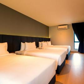 Bond Hotel Rawang，位于万挠的酒店