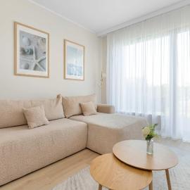 Elegant Apartment with Balcony & Air Conditioning in Gdańsk by Noclegi Renters