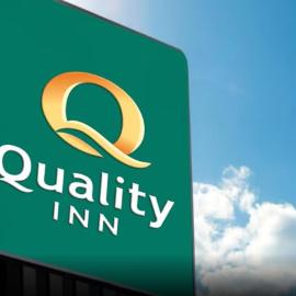 Quality Inn Petoskey，位于佩托斯基的酒店