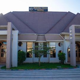 Rostel Villa Hotel，位于姆贝亚的酒店