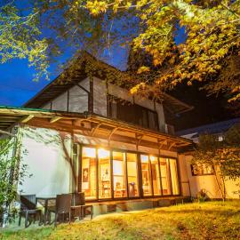 高野山 こころの寺子屋リトリートハウス -Koyasan Retreat House IKKOSHO，位于高野山的酒店