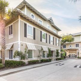 Hampton Inn New Smyrna Beach，位于新士麦那海滩的酒店
