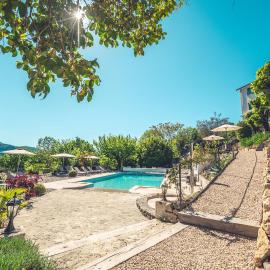Logis Hôtel Restaurant Le Plantevin，位于普罗皮亚克的酒店