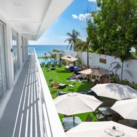 The Beachfront Bataan，位于莫龙的酒店