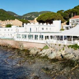 Hotel Ariana，位于Marine du Miomo的酒店
