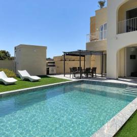 Luxury Duplex House in Center of Malta with Private Swimming Pool