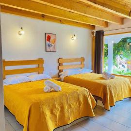 Hotel Ensueño del Bosque Valle de Bravo,位于巴耶德布拉沃的酒店