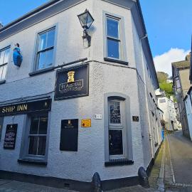 The Ship Inn Looe，位于西卢港的酒店