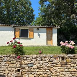 Le Cabanon de Pépé，位于曼讷的酒店