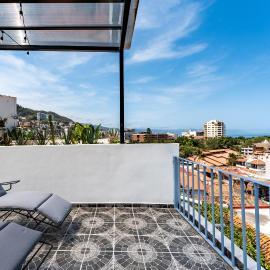 Casa Azulejo Puerto Vallarta，位于巴亚尔塔港的酒店