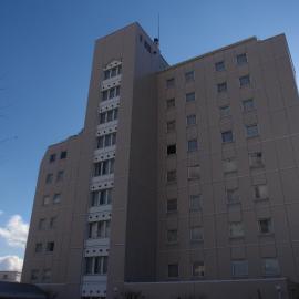 Hotel Crown Hills Okaya，位于Okaya的酒店