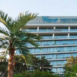 WAVE Resort & Spa，位于米兹多洛杰的酒店