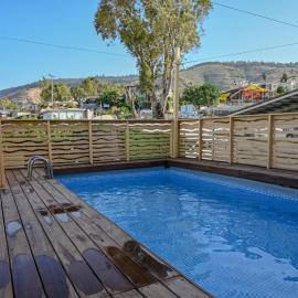 Domos Tiberias - Heated pool דומוס טבריה- בריכה מחוממת דקת הליכה לממד，位于提比里亚的酒店