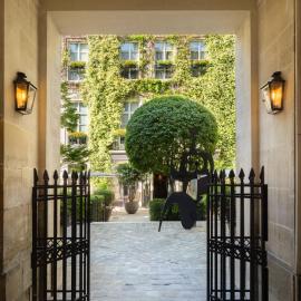 Le Pavillon de la Reine & Spa, Place des Vosges