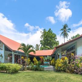 Union House with generator，位于Dapa的酒店