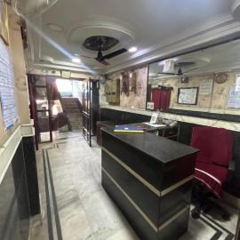 Hotel Shabnam,Near Park St,New Market,Esplanade，位于加尔各答的酒店