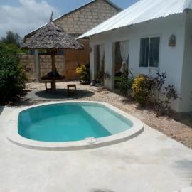 Uroa House