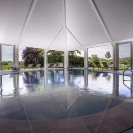 Mercure Luxembourg Kikuoka Golf & Spa，位于卡那斯的酒店