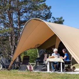 Duynlodge Ameland direct aan het strand，位于内斯的酒店