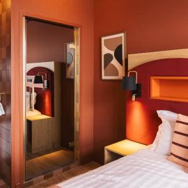 Boetiek hotel Parel aan de Zaan near Zaanse Schans and Amsterdam，位于沃莫维尔的酒店