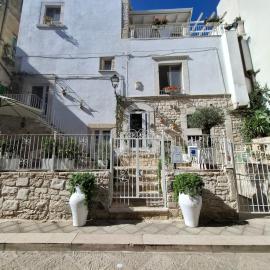 Torre Pendio b&b，位于科拉托的酒店