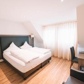 OCHSEN Stockach - Smart Stay，位于史塔卡赫的酒店