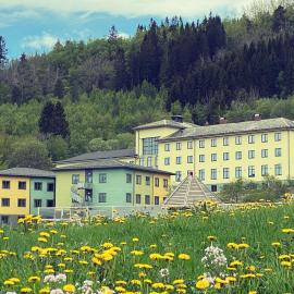 Sjøholt Sommerhotell，位于Ørskog的酒店