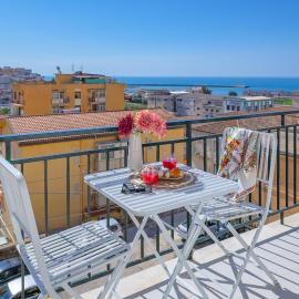 SOAVI Casa Vacanze Luxury Rooms，位于夏卡的酒店