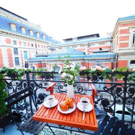 NOUVEAUTE JUILLET 2026 Le BALCON DE L OPERA