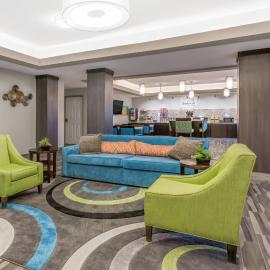 Days Inn & Suites by Wyndham Katy，位于凯蒂的酒店