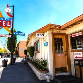 Santa Fe Motel Tehachapi by Hotel O，位于特哈查比的酒店
