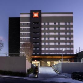 ibis Botucatu，位于博图卡图的酒店