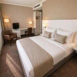 guestified GRAND AIRPORT Hotel Düsseldorf Ratingen，位于拉廷根的酒店