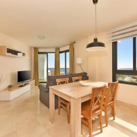 Apartamento 1 dormitorio vista mar lateral，位于托罗克斯科斯塔的酒店