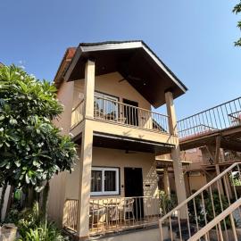 Velora The Luxury Resort，位于Māndu的酒店
